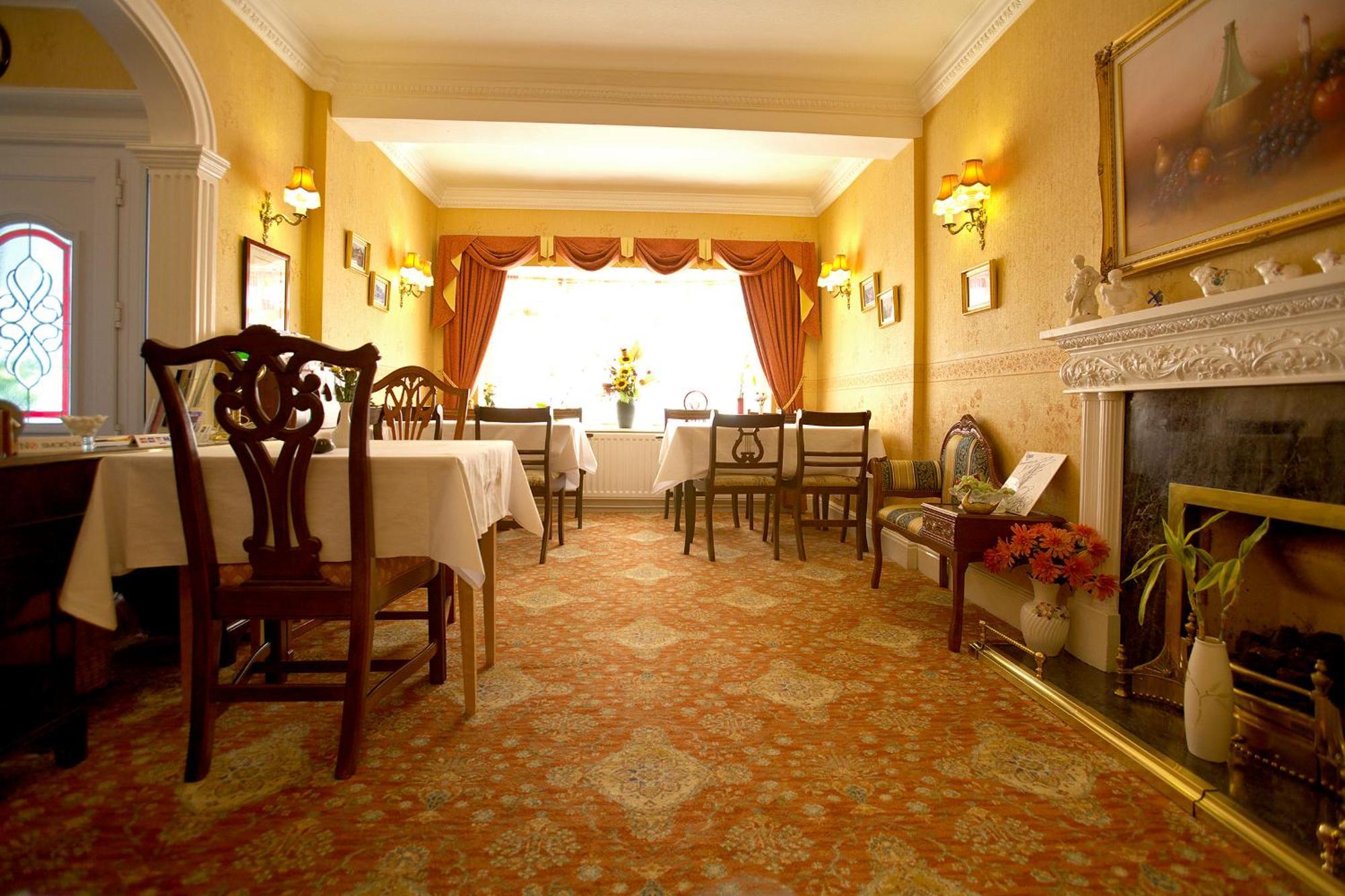 Moonraker House Hotel Stratford-upon-Avon Buitenkant foto