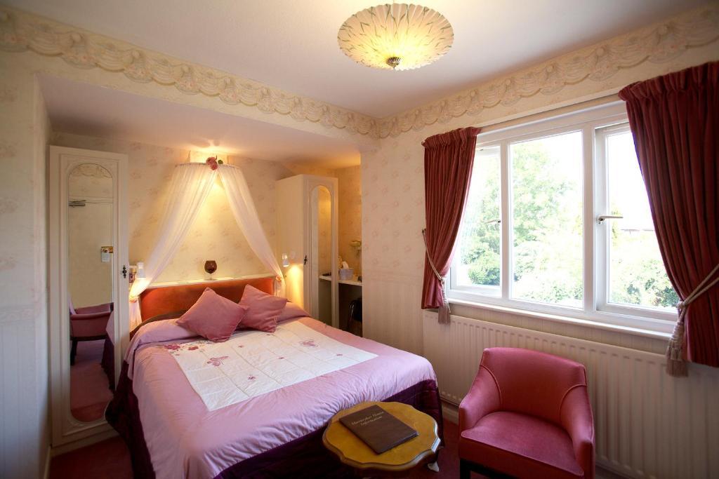 Moonraker House Hotel Stratford-upon-Avon Kamer foto